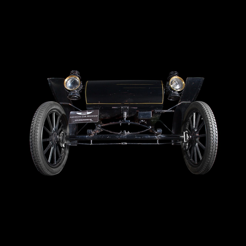 Illustration for article titled These Car Portraits Show Every Car Has A Face